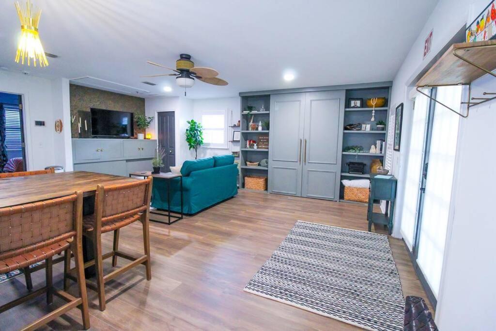 The Mini Moody - Luxurious Home Recently Renovated Close To Beach & Downtown Сент-Огастин Экстерьер фото
